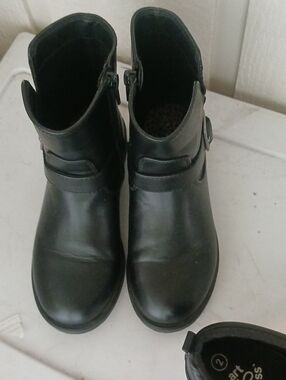 Cat & Jack Black Girls' Ankle Booties with Side Buckle